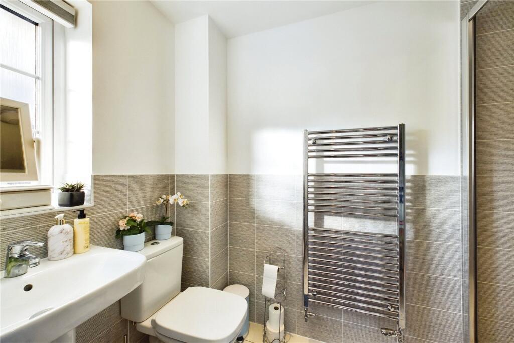 En Suite 2