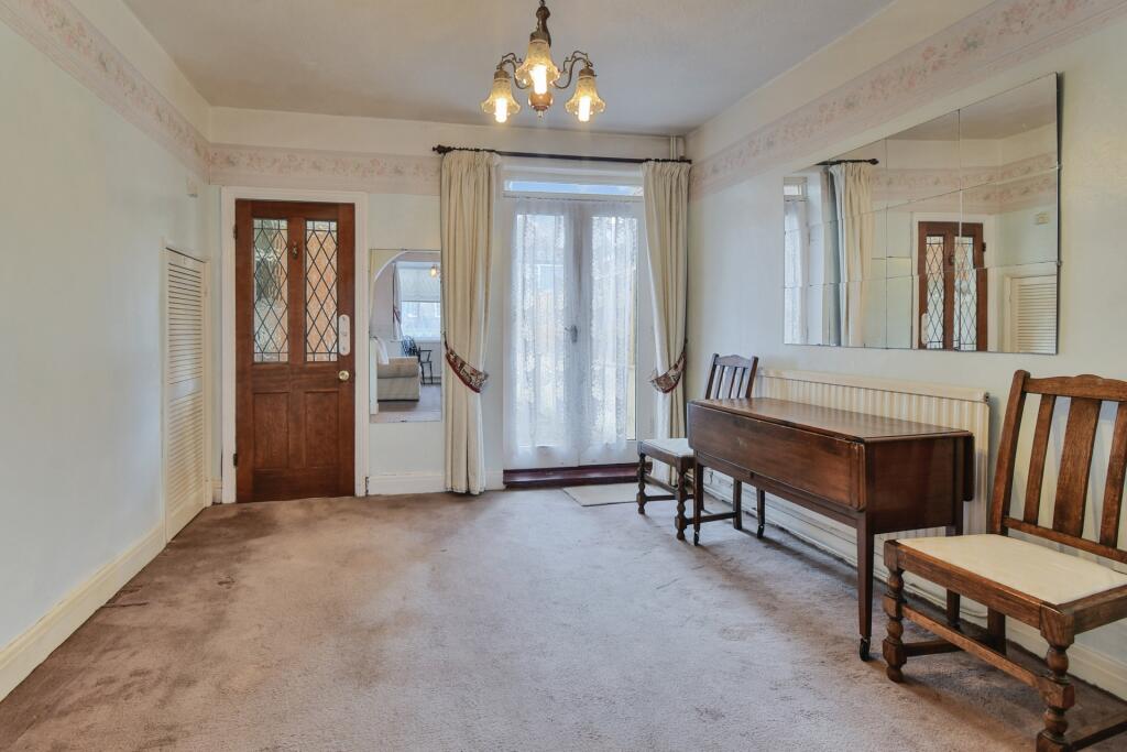 Dining Room (2)