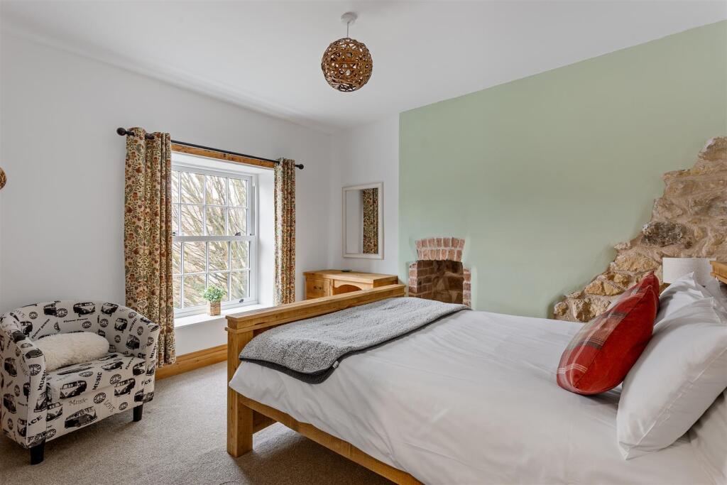 72 Westgate Pickering-05.jpg