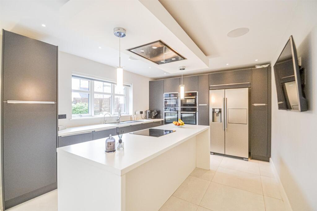 Breakfast Kitchen