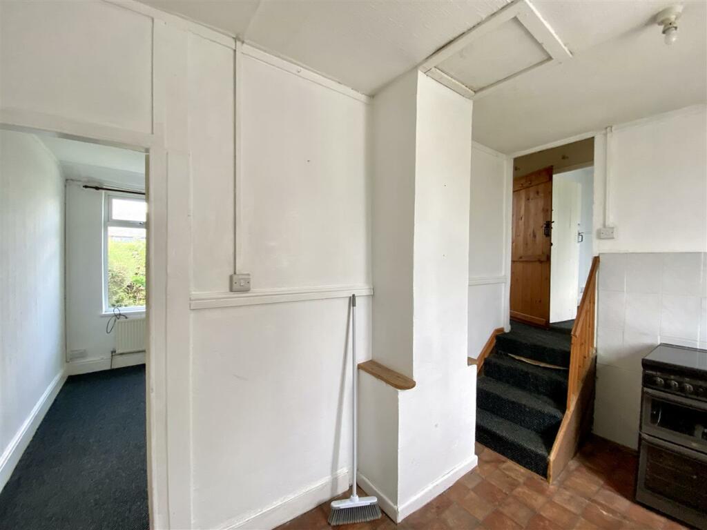 KITCHEN/BREAKFAST ROOM