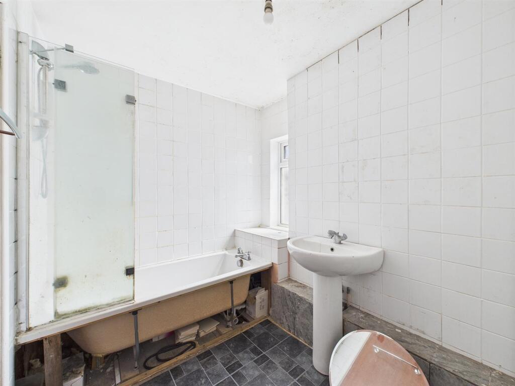 11 - Mixed Use Staple Hill.jpg