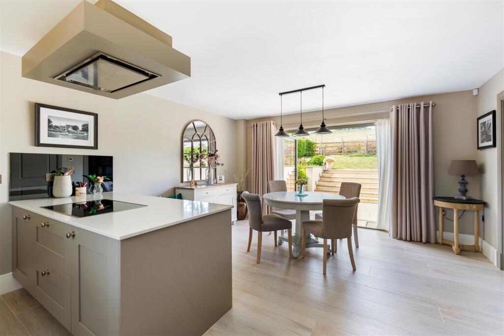 96851_7-The-Stables  (10).jpg