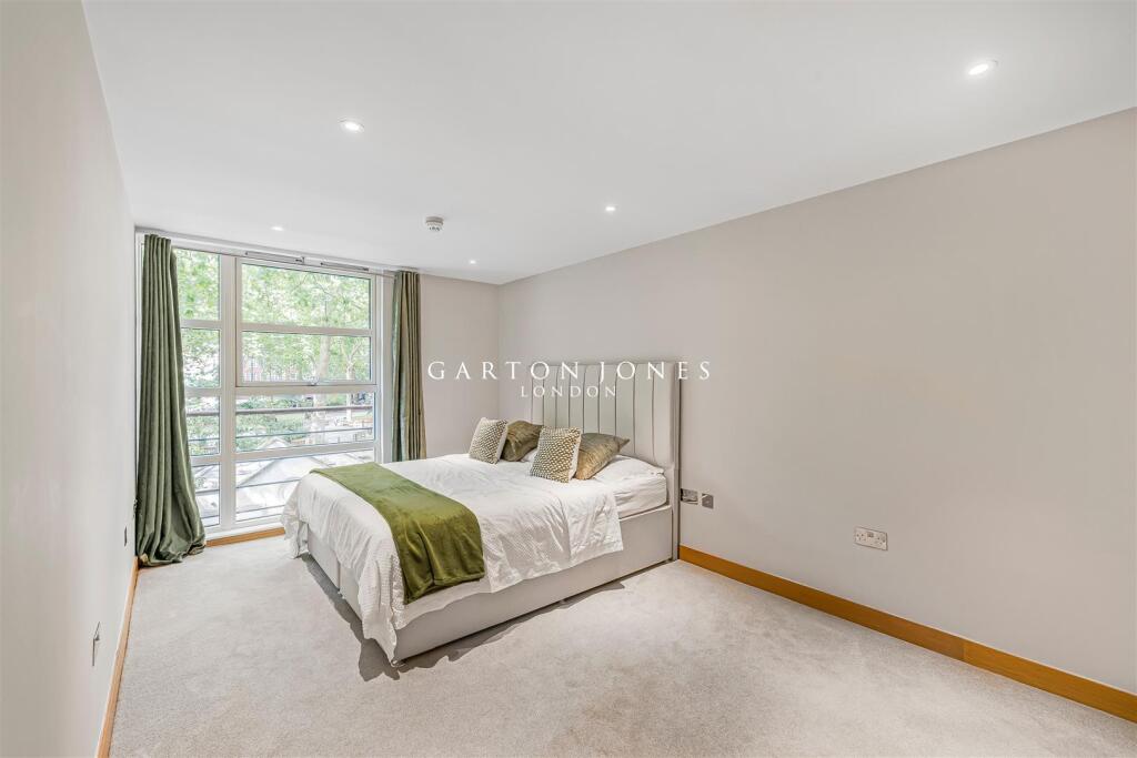 Bedroom.jpg