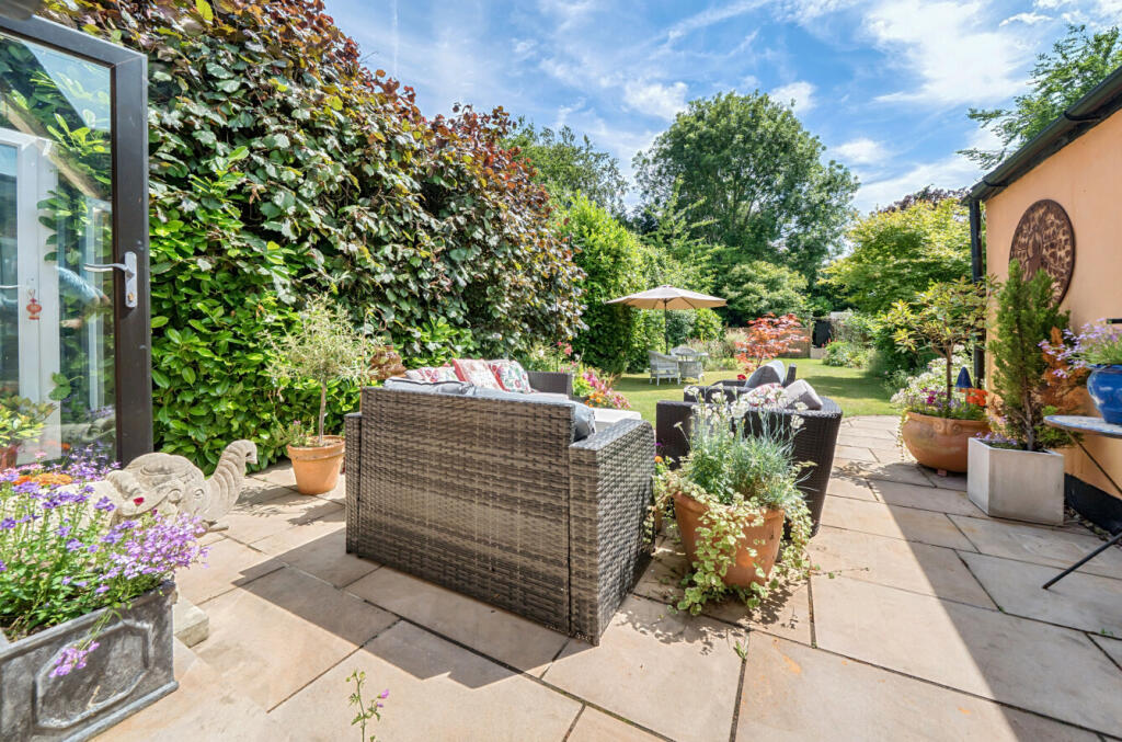 1315850-8-685ee08...