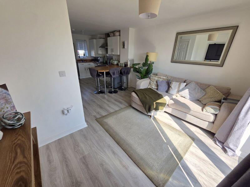 Lounge/Kitchen/Breakfast Room