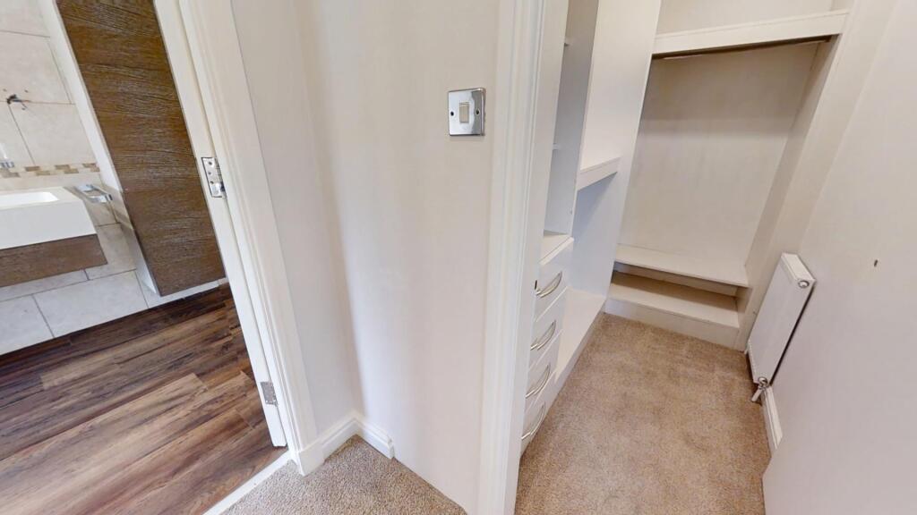 walk in wardrobe