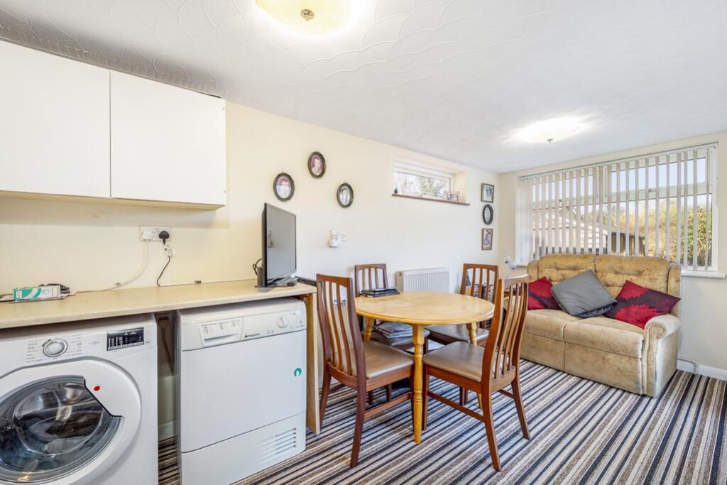 42 Cobgate Close (Whaplode)-14