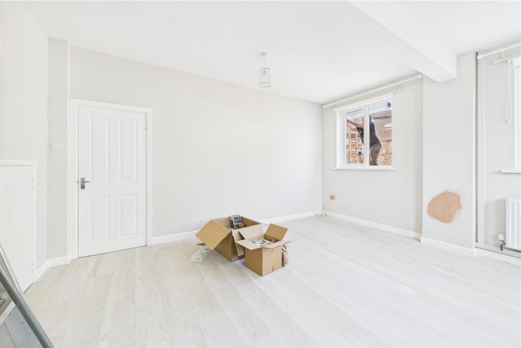 5a Water Street, Dursley, GL11 4JG | Freehold Resi