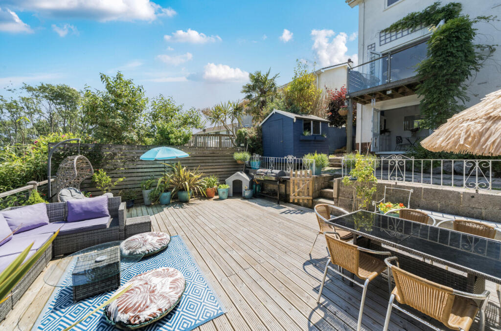 1310927-3-6852cb0...