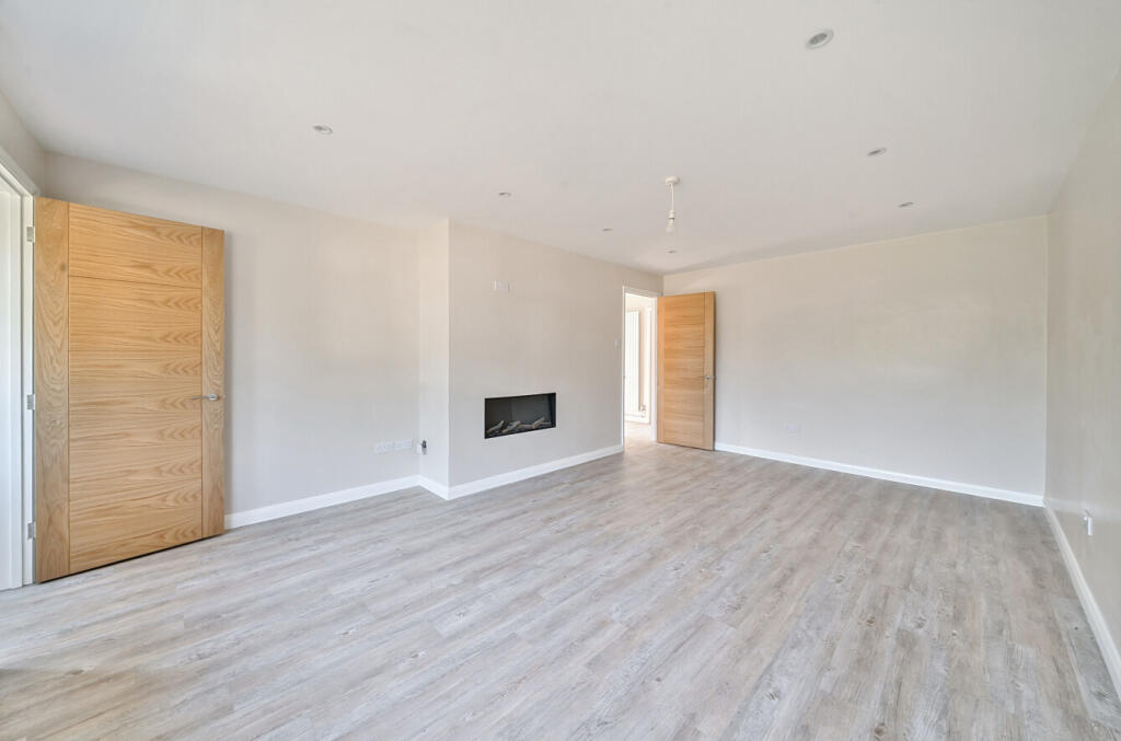 1317113-9-68624e0...