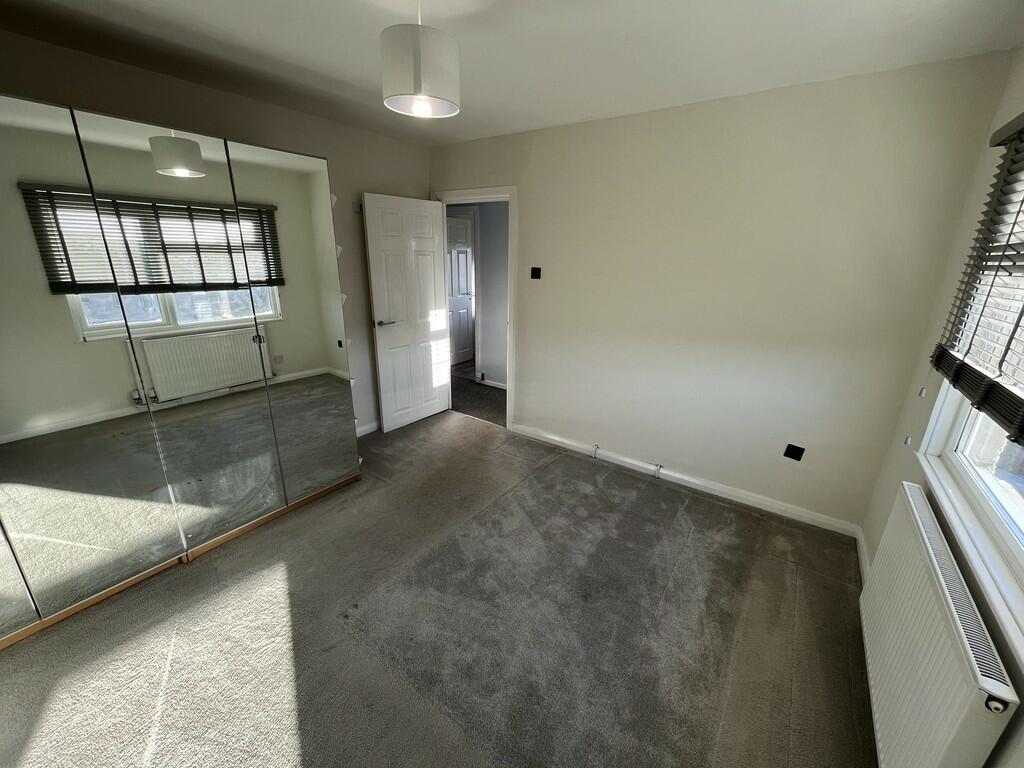 Double Bedroom Th...