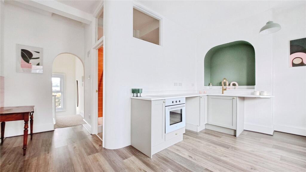 Living Room/Kitchen