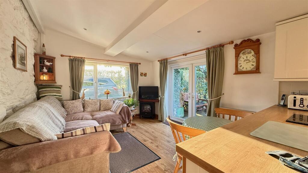 rear sitting room/kitchen