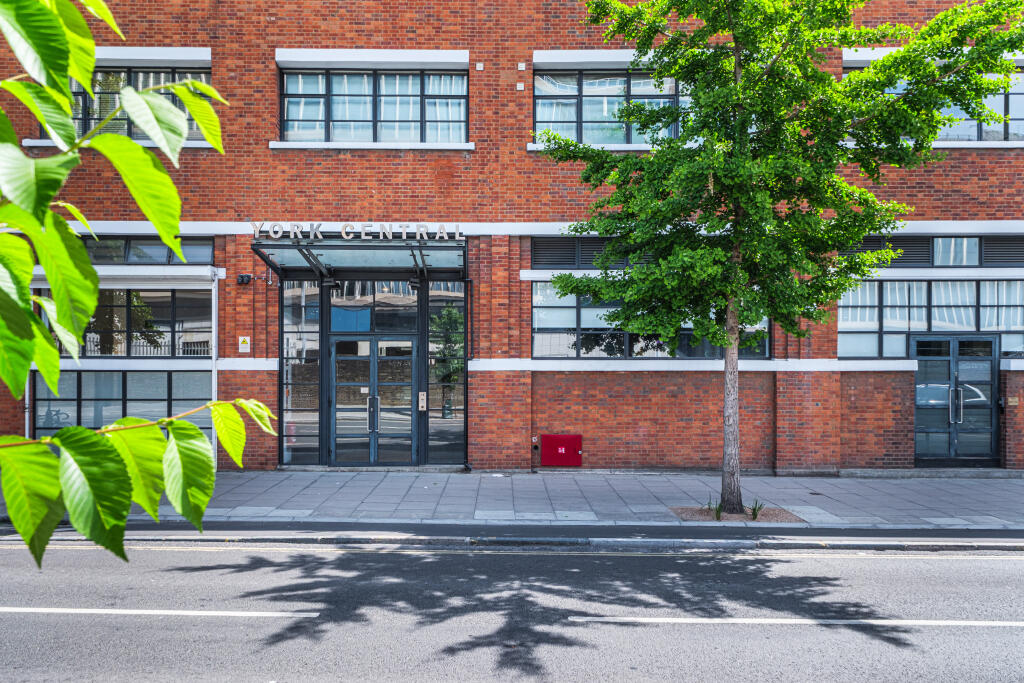 4-1-york-central-42_54535100640_o.jpg