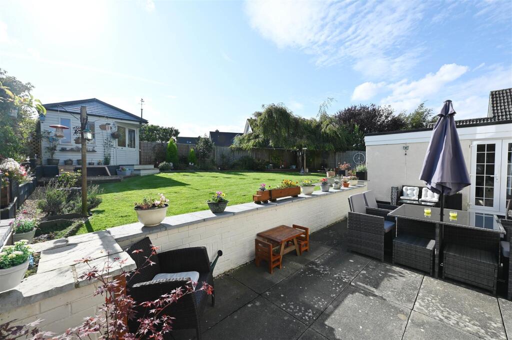 Enclosed South-west REAR GARDENS