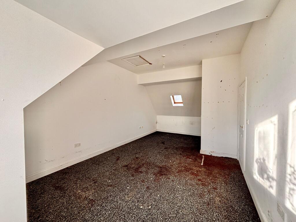 PHOTO-2025-12-14-12-59-29 T202512160813.jpg