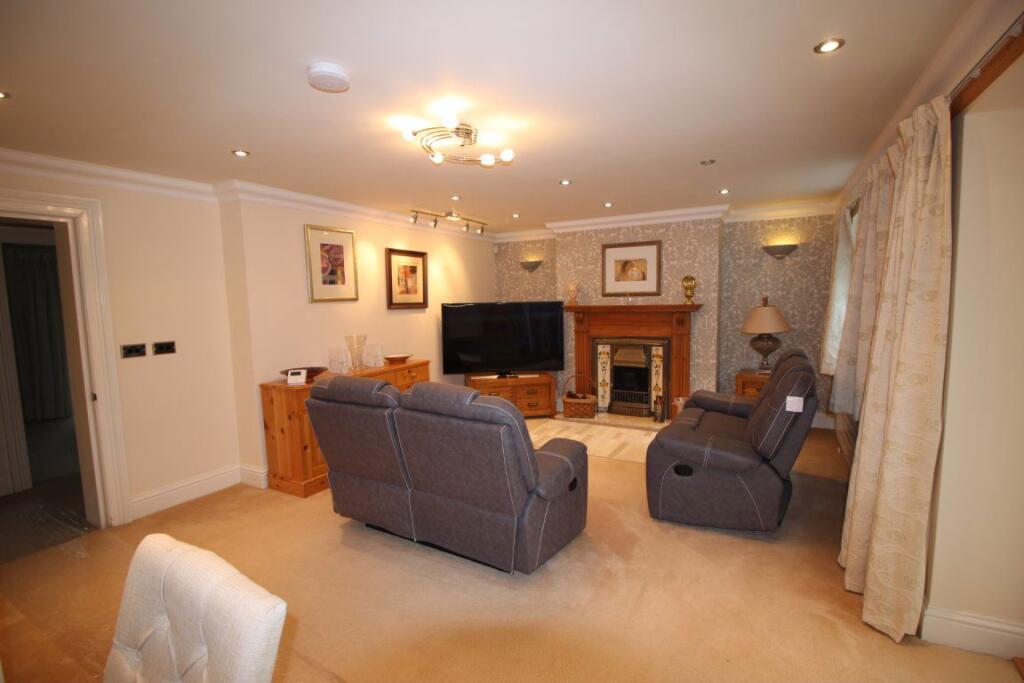 Thornfield Garden Apartments