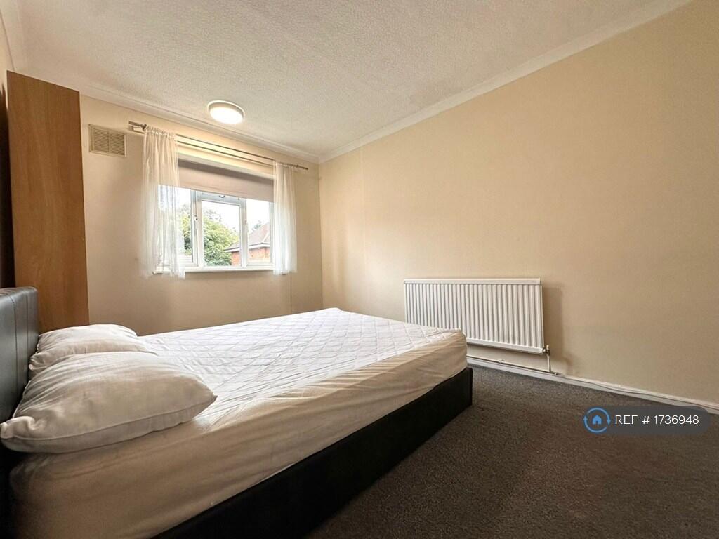 Double Bedroom 2