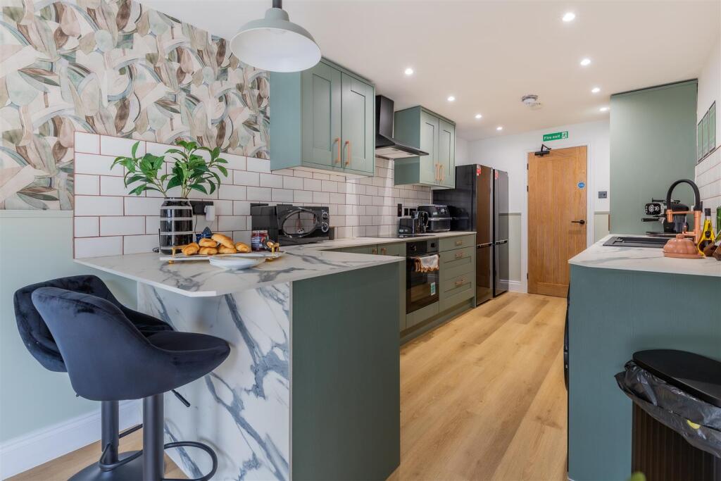 24 Kitchen Diner-8.jpg