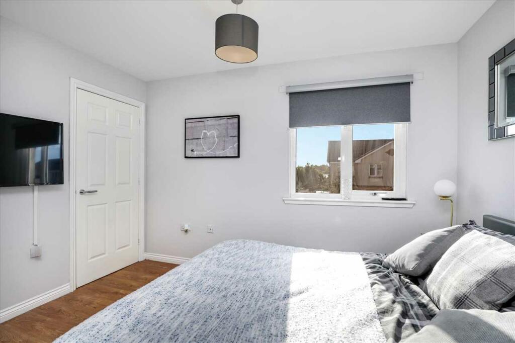 Bedroom One (2)