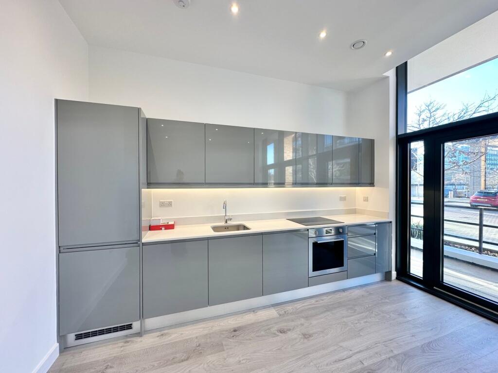 151 Silbury Boulevard, Milton Keynes, MK9