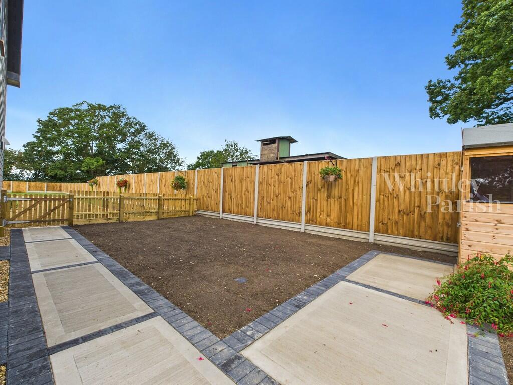 CAM04332G0-PR0484...