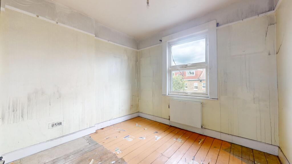 9 Arragon Gardens, Streatham, London, SW16 5LY