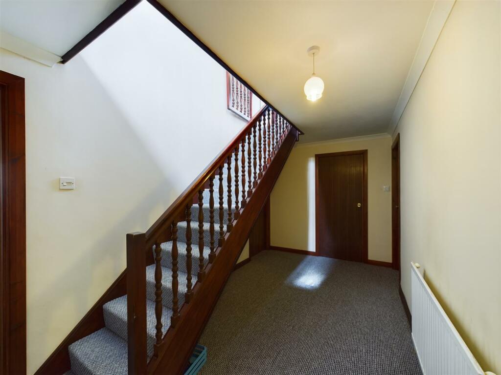 1st Floor hall