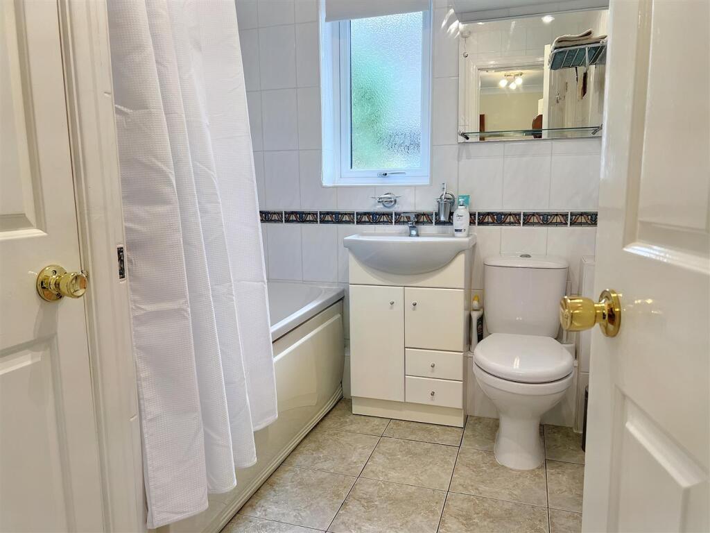 Ensuite Bathroom
