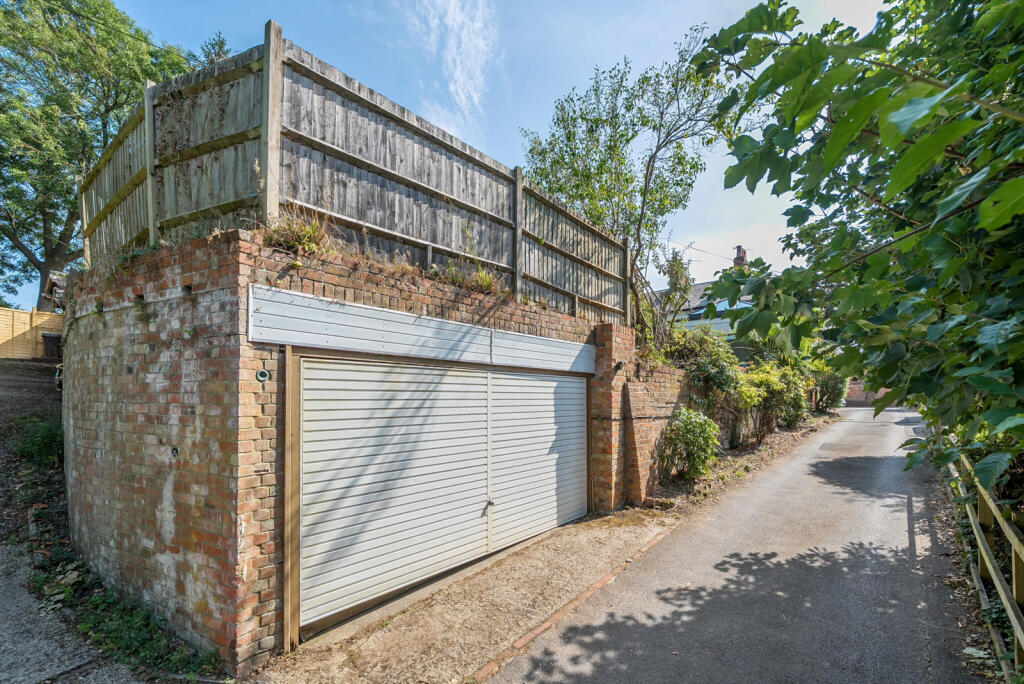 1334689-22-689a3d...