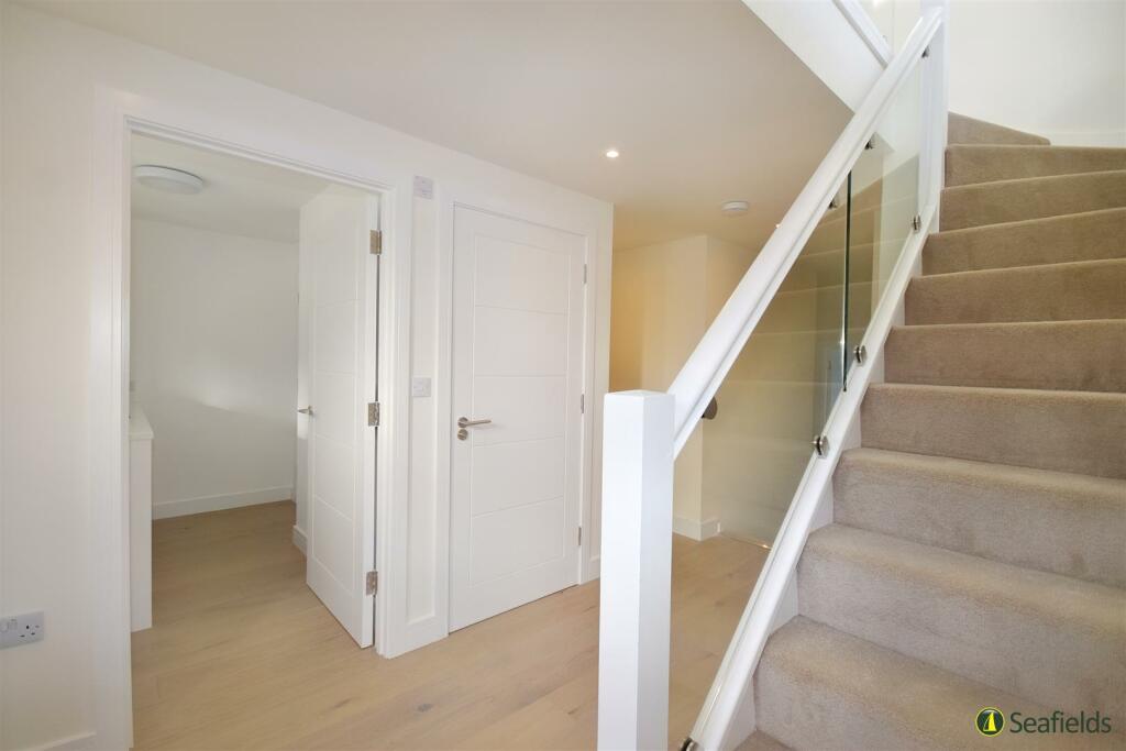 Hallway.jpg