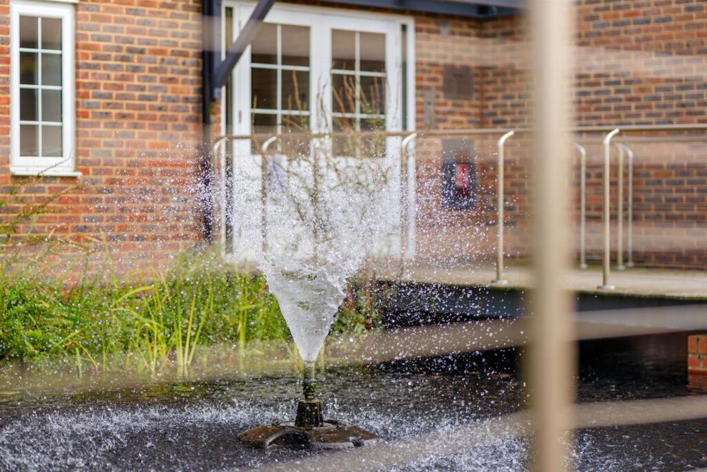fountain.jpg