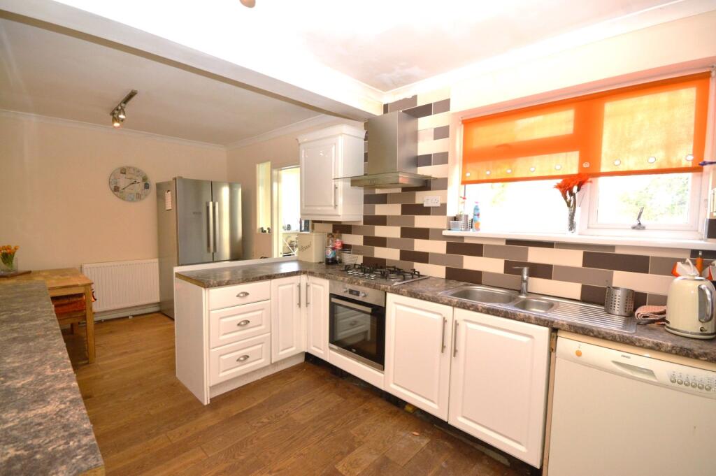 Main House - Kitchen