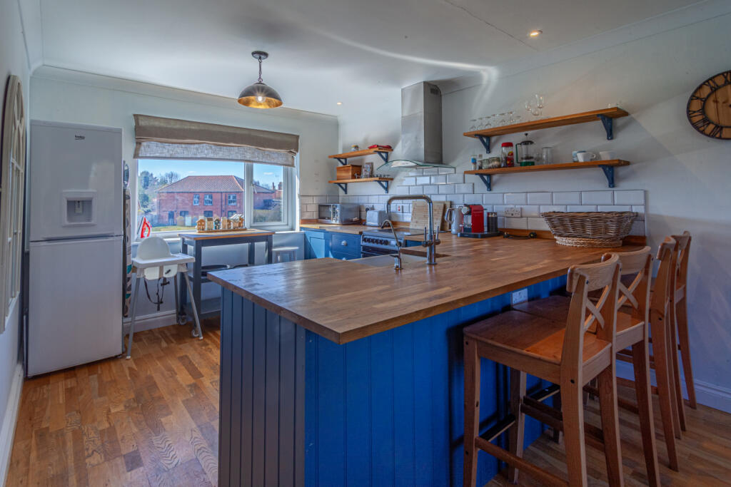 HOLIDAY LET KITCHEN