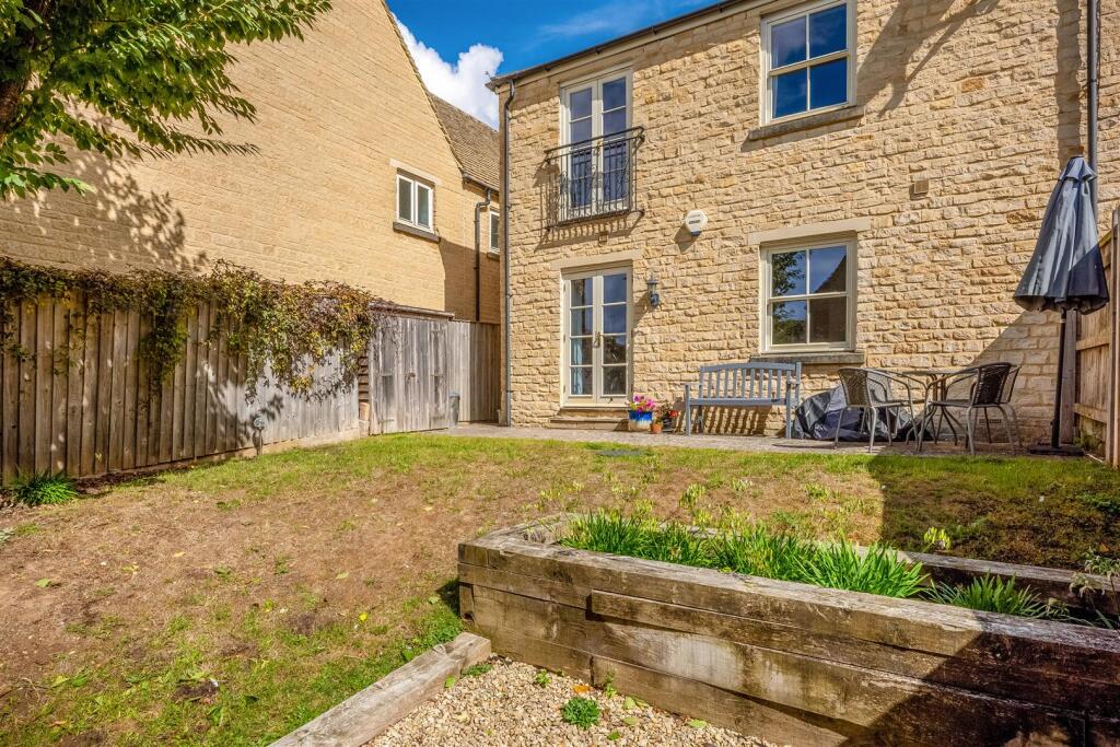 2 Kingham House External-1827-4.jpg