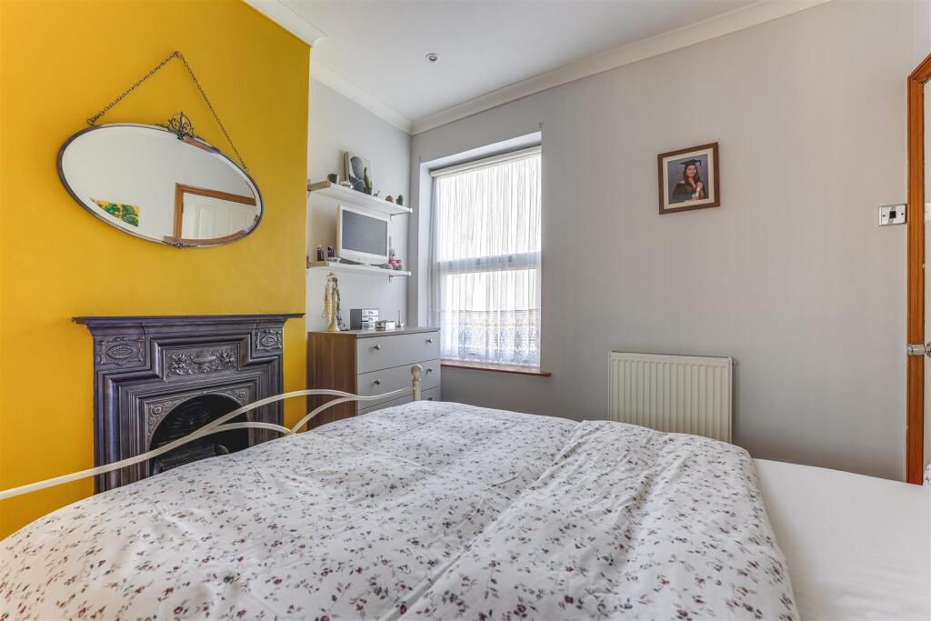 25 Glooucester Road-14.jpg