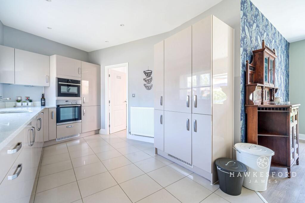 Kingsborough Drive, Eastchurch - Kitchen