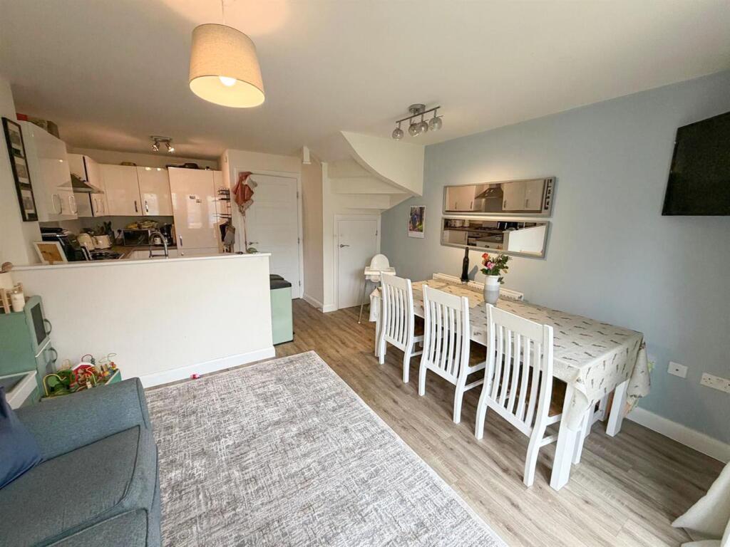 3 bed semi-detached house, Silsden  9