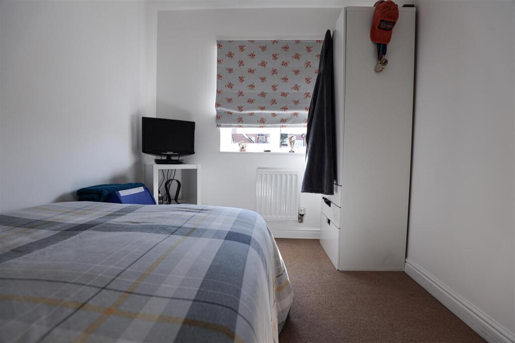 Bedroom 3.jpg