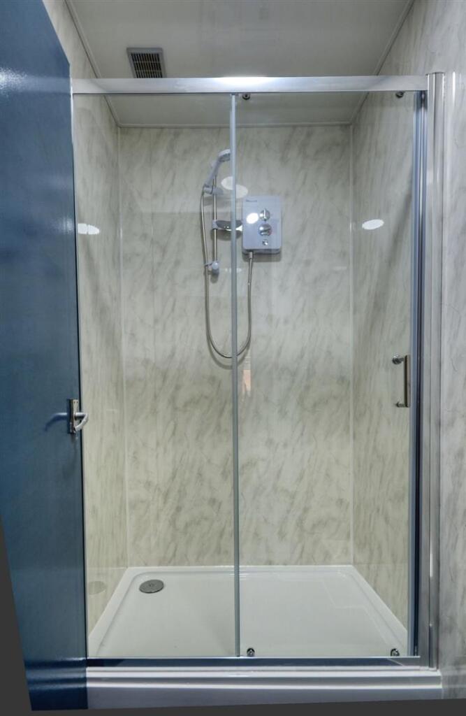Large Electric Shower Cubicle