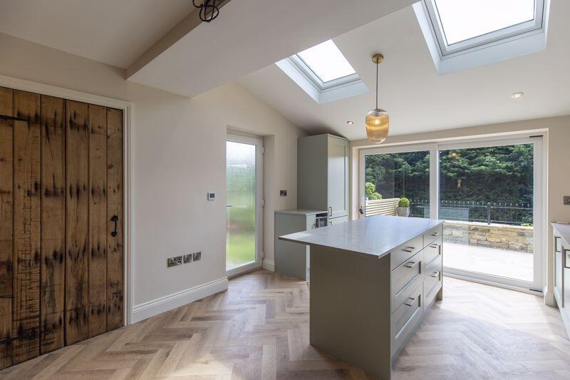 Living Room / Kitchen