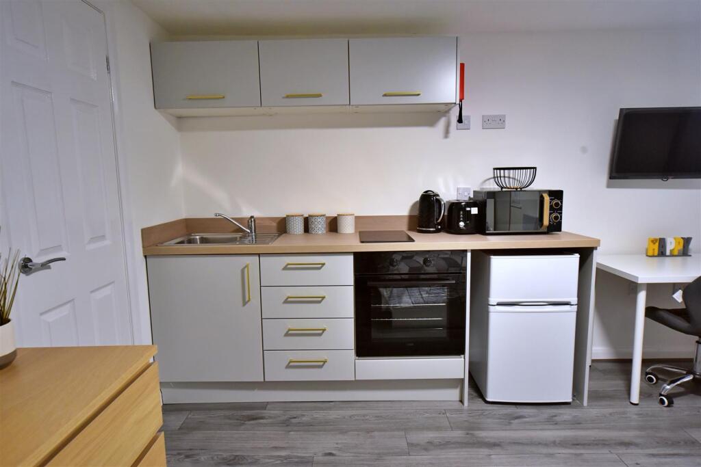 165AR_Room07_04.JPG