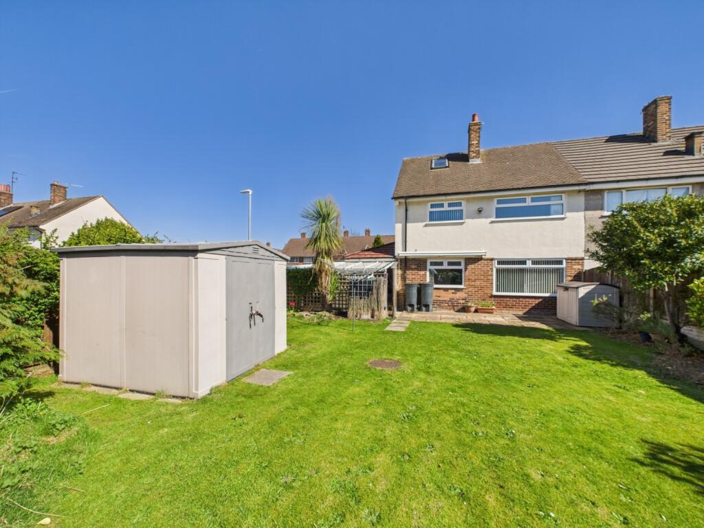 CAM02386G0-PR0123-STILL037