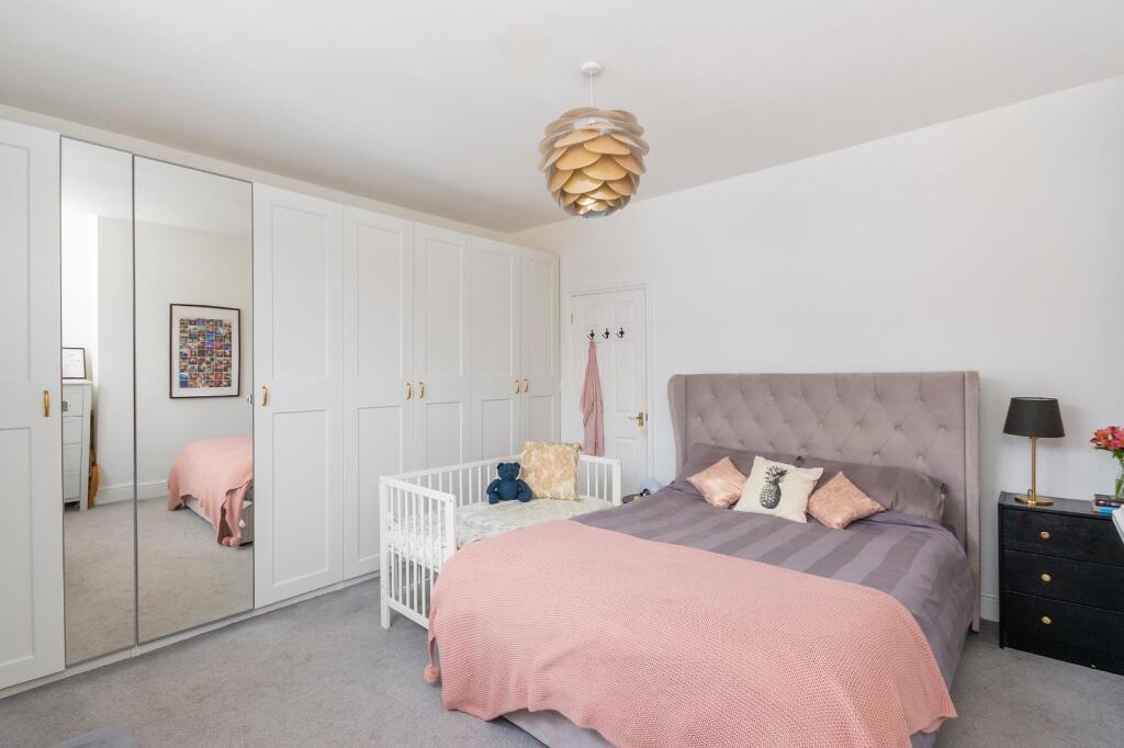 1G5SBR - Bedroom A.jpg