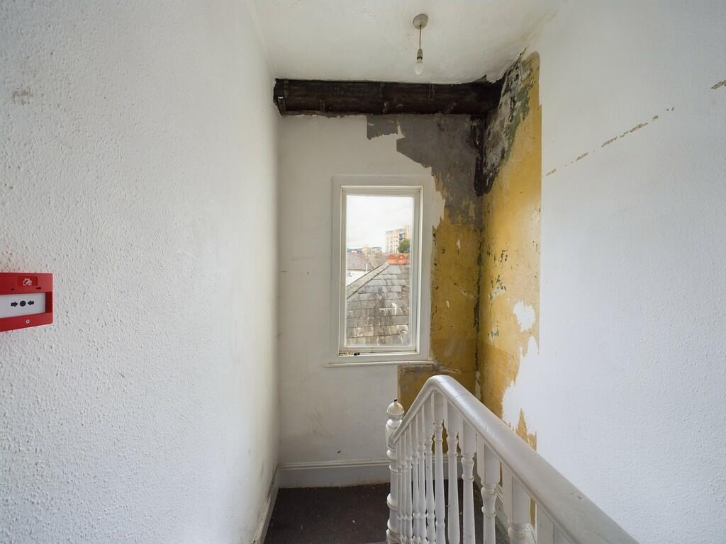 CAM02089G0-PR0333...