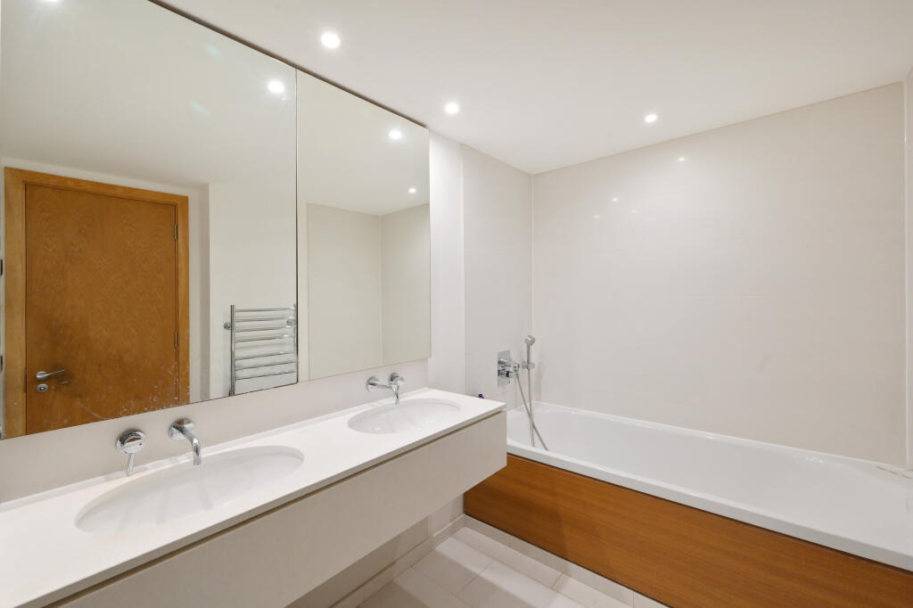 2309-West-India-Quay (11).JPG