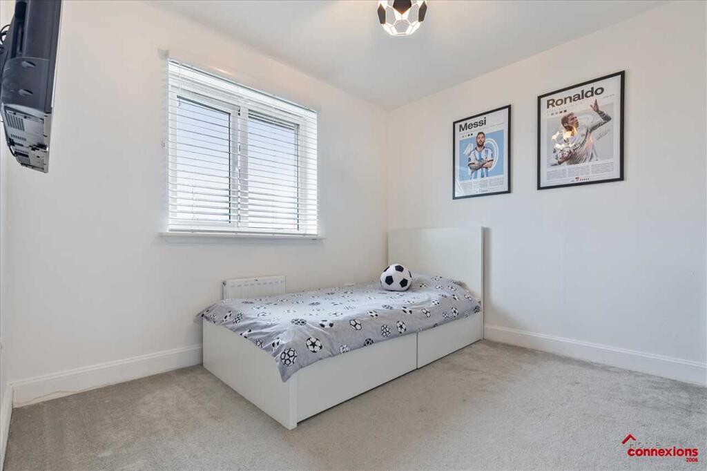Bedroom Two (1)