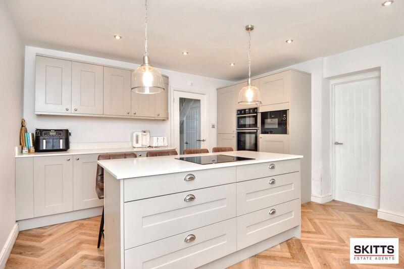 BREAKFAST KITCHEN