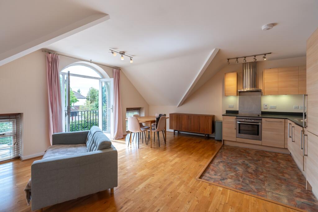 36 Wooldridge Court-07275